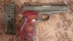 Zaplena tableta i pištolja